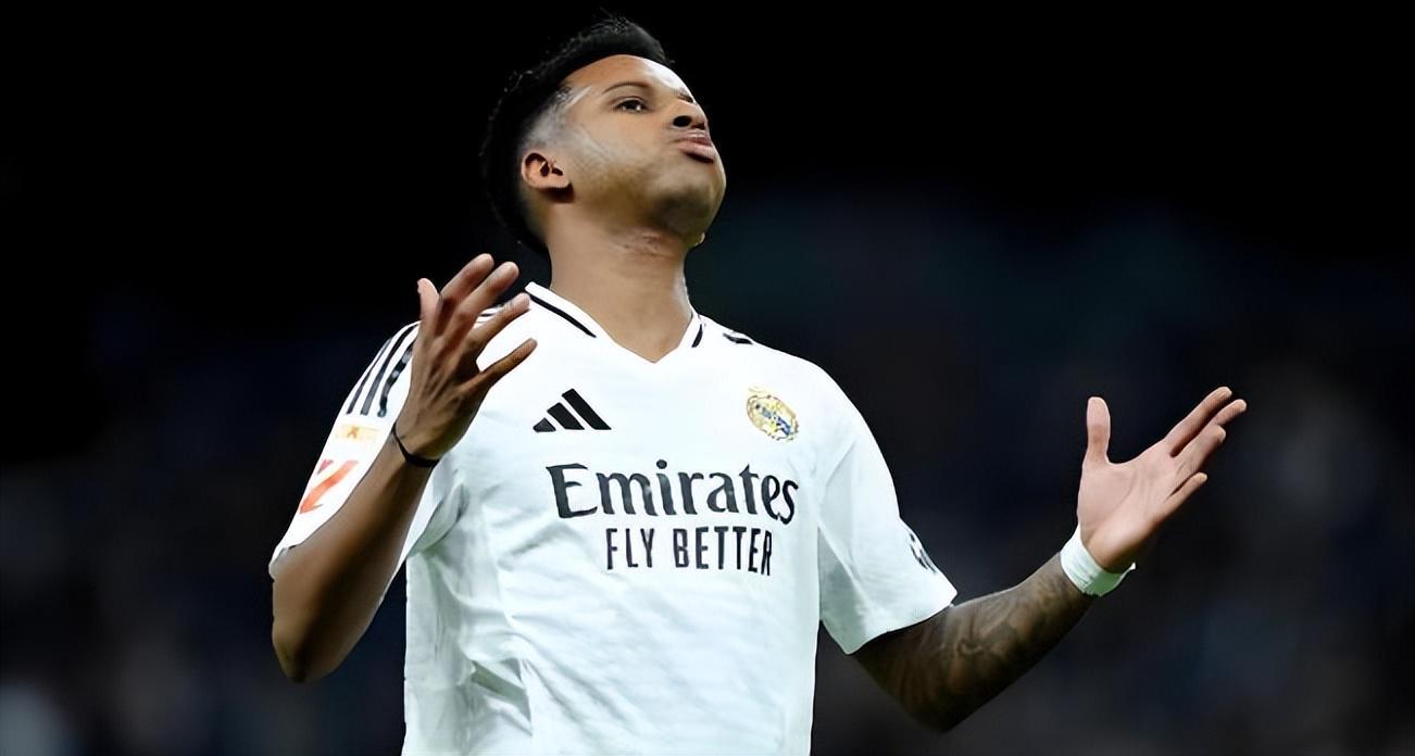 亿万28-意外!国安队左后卫位置不缺人,为何球队还要挖走大连英博飞翼