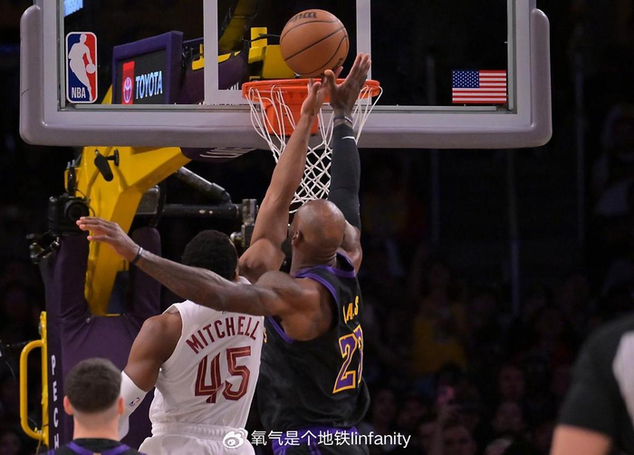 亿万28-对手：詹姆斯防守被低估！他单防莫布里、限制骑士进攻！|湖人|阿特金森|詹姆斯·哈登|洛杉矶快船队|体育赛事讨论_新浪体育_新浪新闻